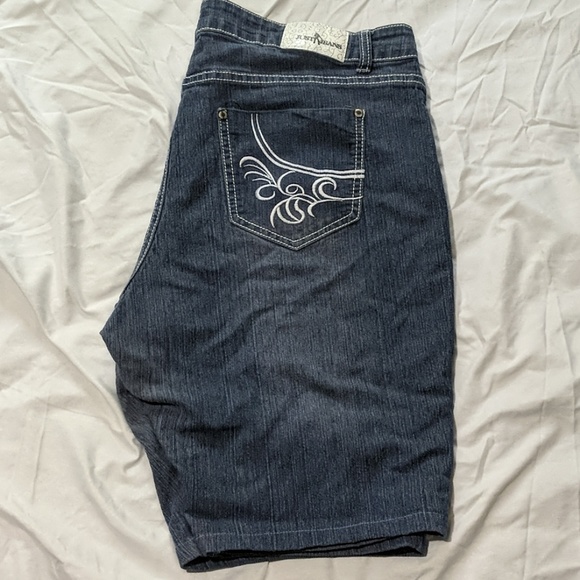 Bermuda denim shorts size 16 - Picture 2 of 2